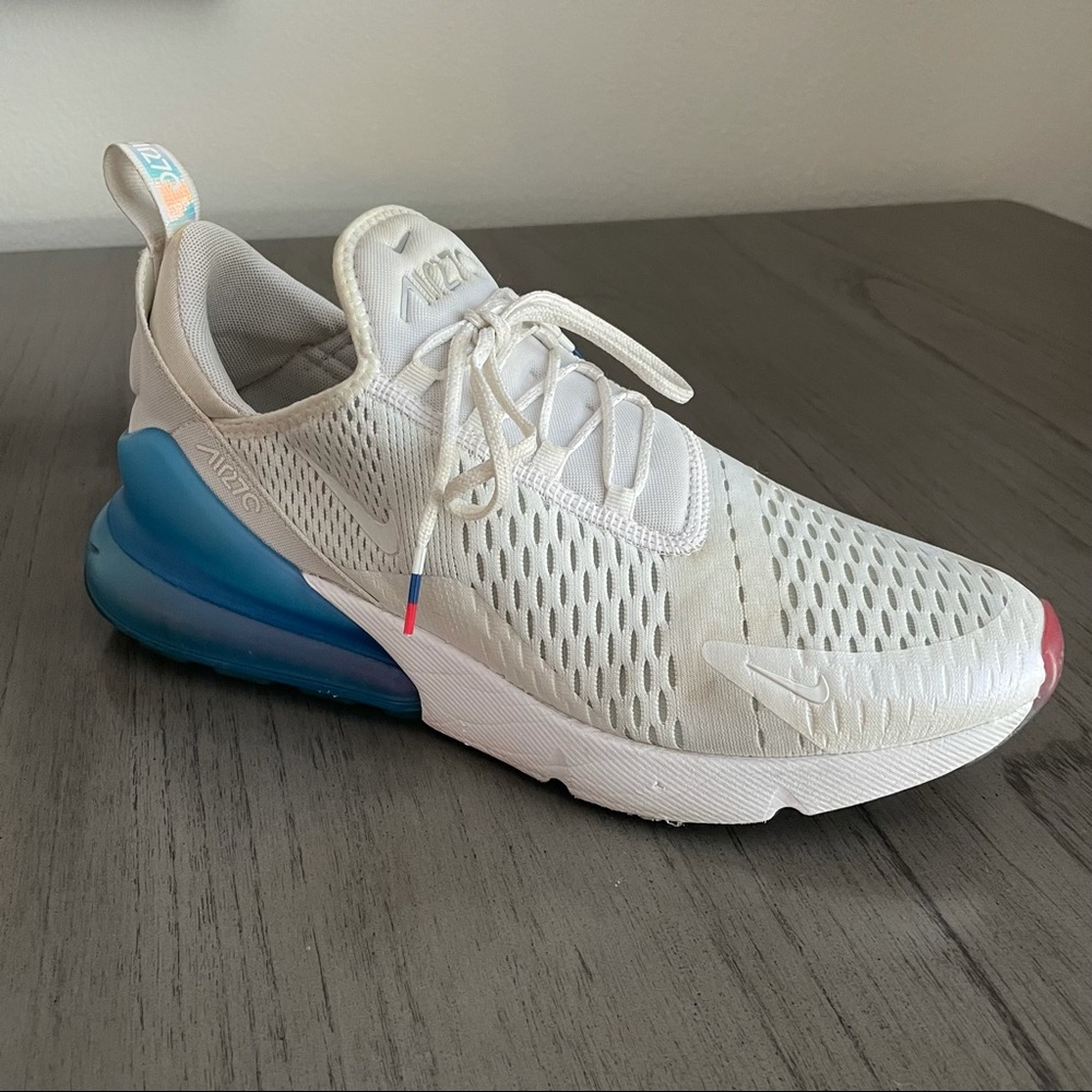 MOVING SALE! Men’s 10, Nike AirMax270 Frosted White & Ice Blue